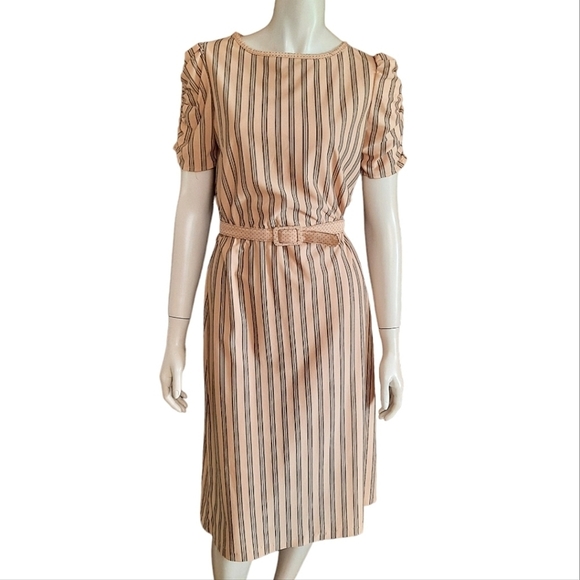 Vintage Late 70s Early 80s Day Dress size Small Midi Career Secretary with Belt - Picture 1 of 9